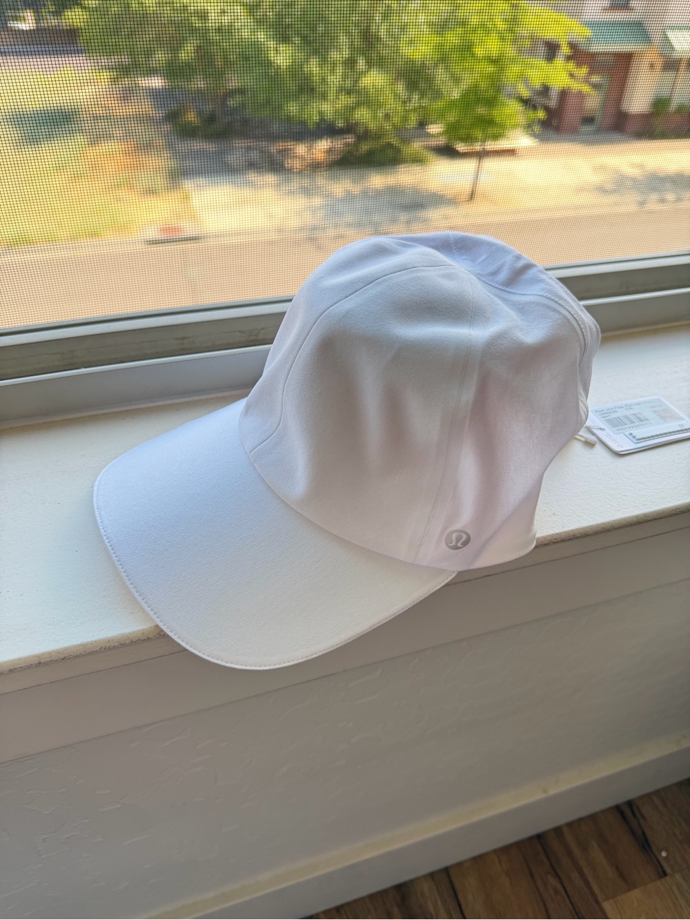 lululemon athletica women' White Sun Visor Cap
